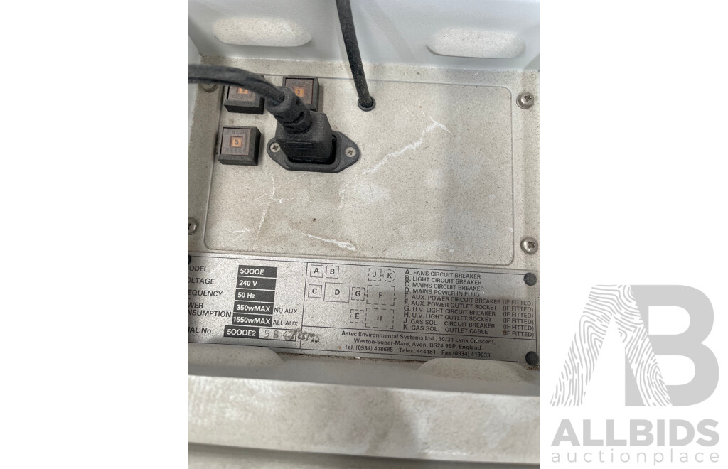 Astec Environmental Fume Cabinet and Vent