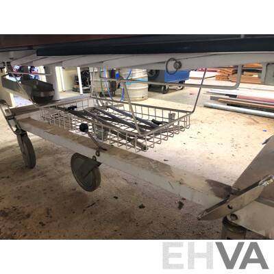 Ryobi 1000mm Wood Turning Lathe with Tools and Oxfrod Mobile Medical Bed with Benchtop