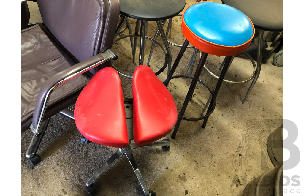 Office Chairs, Gaslift Stools and Bar Stools - Lot of 11