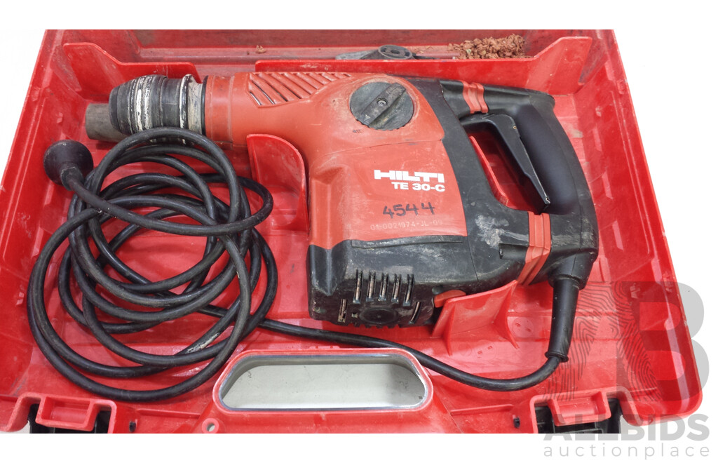 Hilti TE 30-C-AVR 850 Watt Rotary Hammer Drill