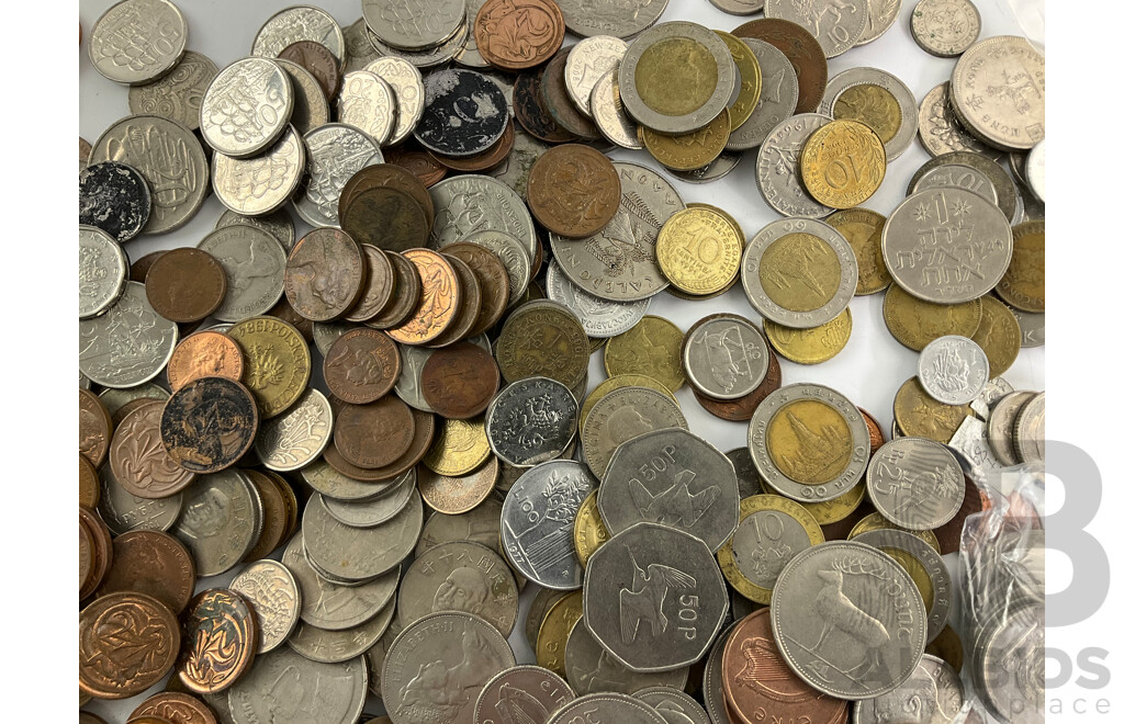Collection of International Coins Including Thailand, Canada, Croatia, Ireland, New Caledonia, Euro, Czechoslovakia, Vietnam, Norway, Hong Kong, New Zealand, Australia - Approximately 2.2 Kilograms