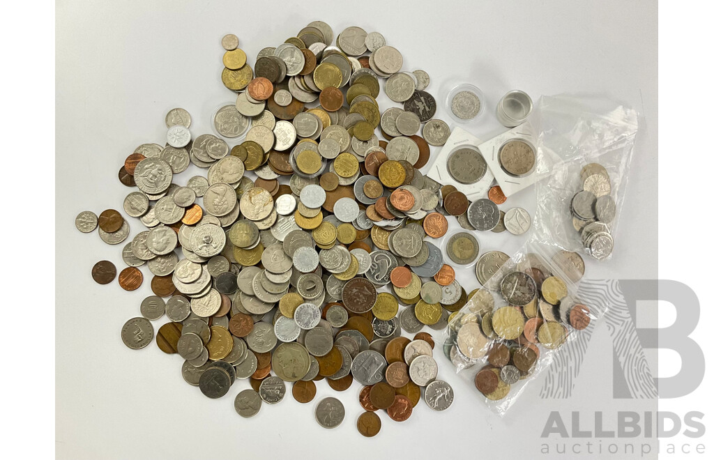Collection of International Coins Including Singapore, United Kingdom, Fiji, New Zealand, Samoa, USSR, Hong Kong, Papua New Guinea, France, USA, - Approximately 2.4 Kilograms