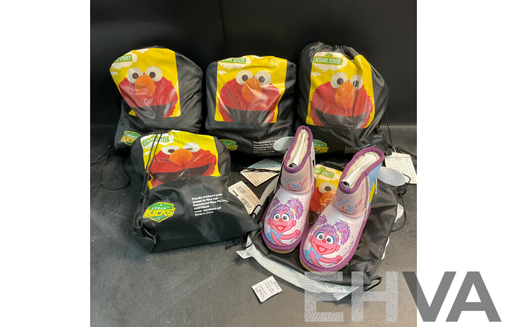 SESAME STREET Childen's Team Kicks Ugg Boots - Abby Cadabby - Size 11- Lot of 5