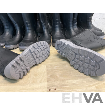 BATA Industrials Jobmaster III 400 PVC Safety Gumboots Size 8 Black/Grey - Lot of 10 - ORP $1299