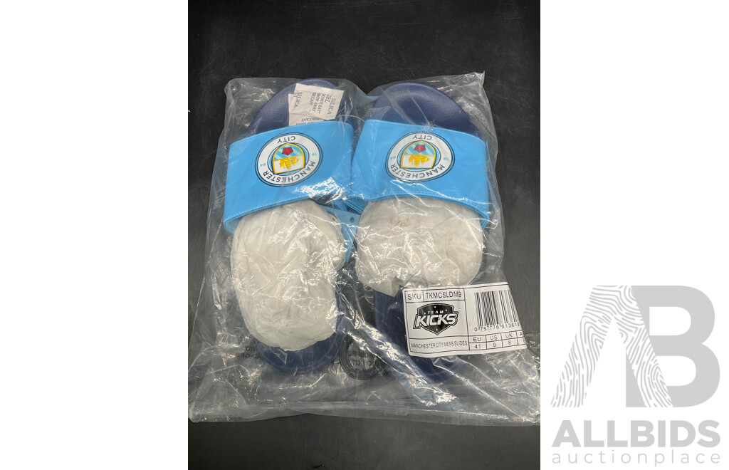TEAM KICKS Manchester City Mens Slides Size US 9 - Lot of 6