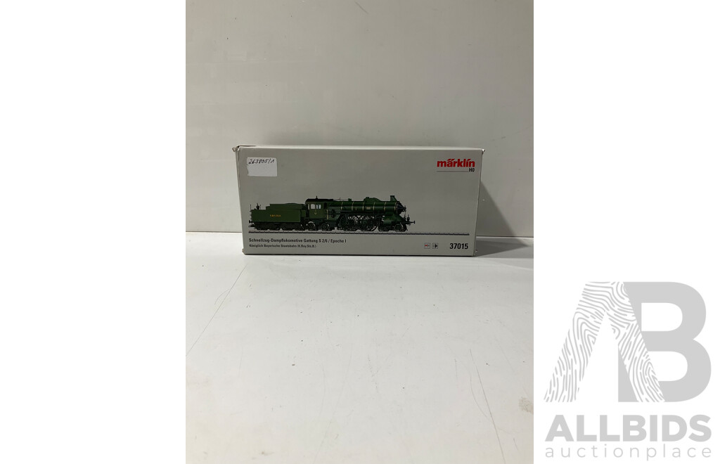 Boxed Marklin Trix HO Scale 4-4-4 Steam Locomotive 3201 K.Bay.STS.B.
