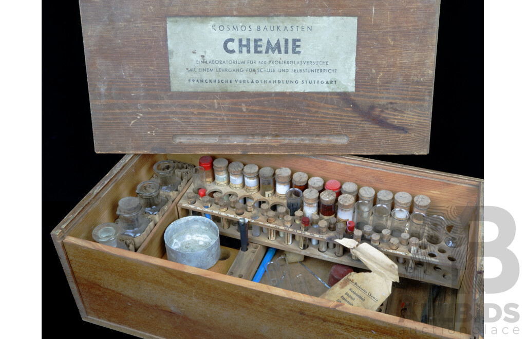 1930's Kosmos Experimental Chemistry Set in Timber Case, Made in Germany