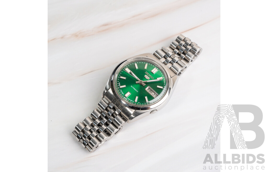 Vintage Seiko Automatic Mens Watch, Green, 70069-8550-P