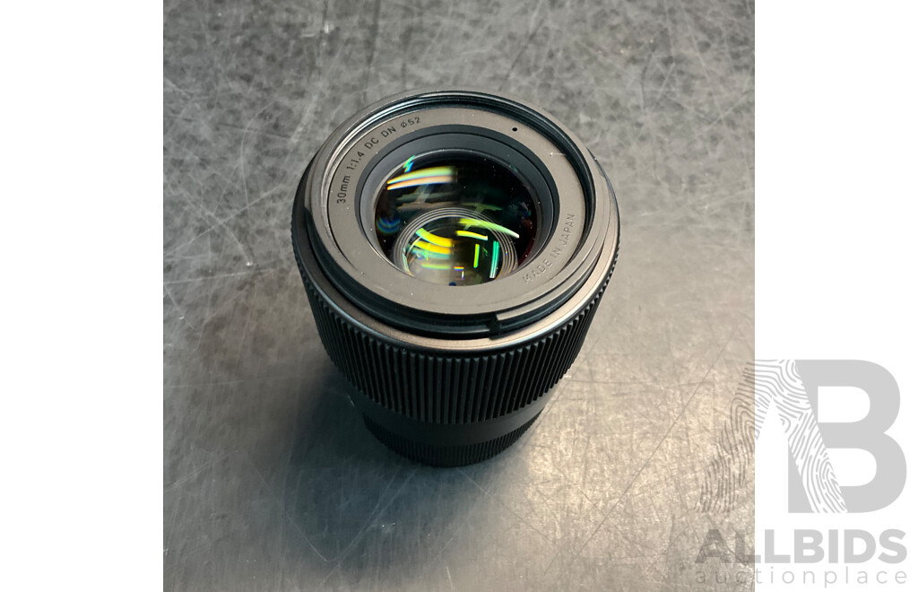 SIGMA 30mm F1.4 & 16mm F1.4 Lens for E- Mount