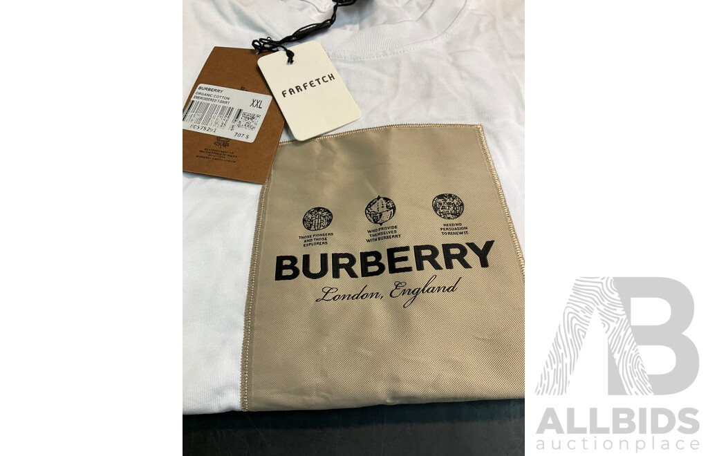 BURBERRY Crewneck T-shirt Size XXL