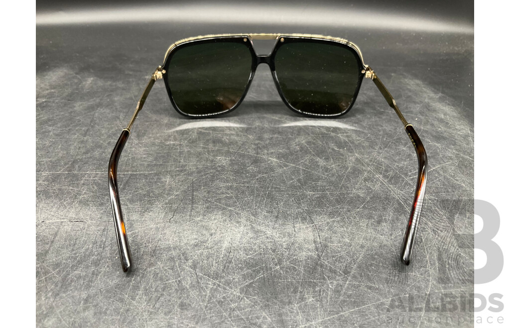 Eyeware Branded GUCCI (GG0200S) Size 57 14-145