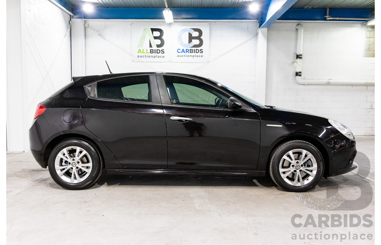 6/2014 Alfa Romeo Giulietta Progression 1.4 5d Hatchback Etna Black Metallic Turbo 1.4L