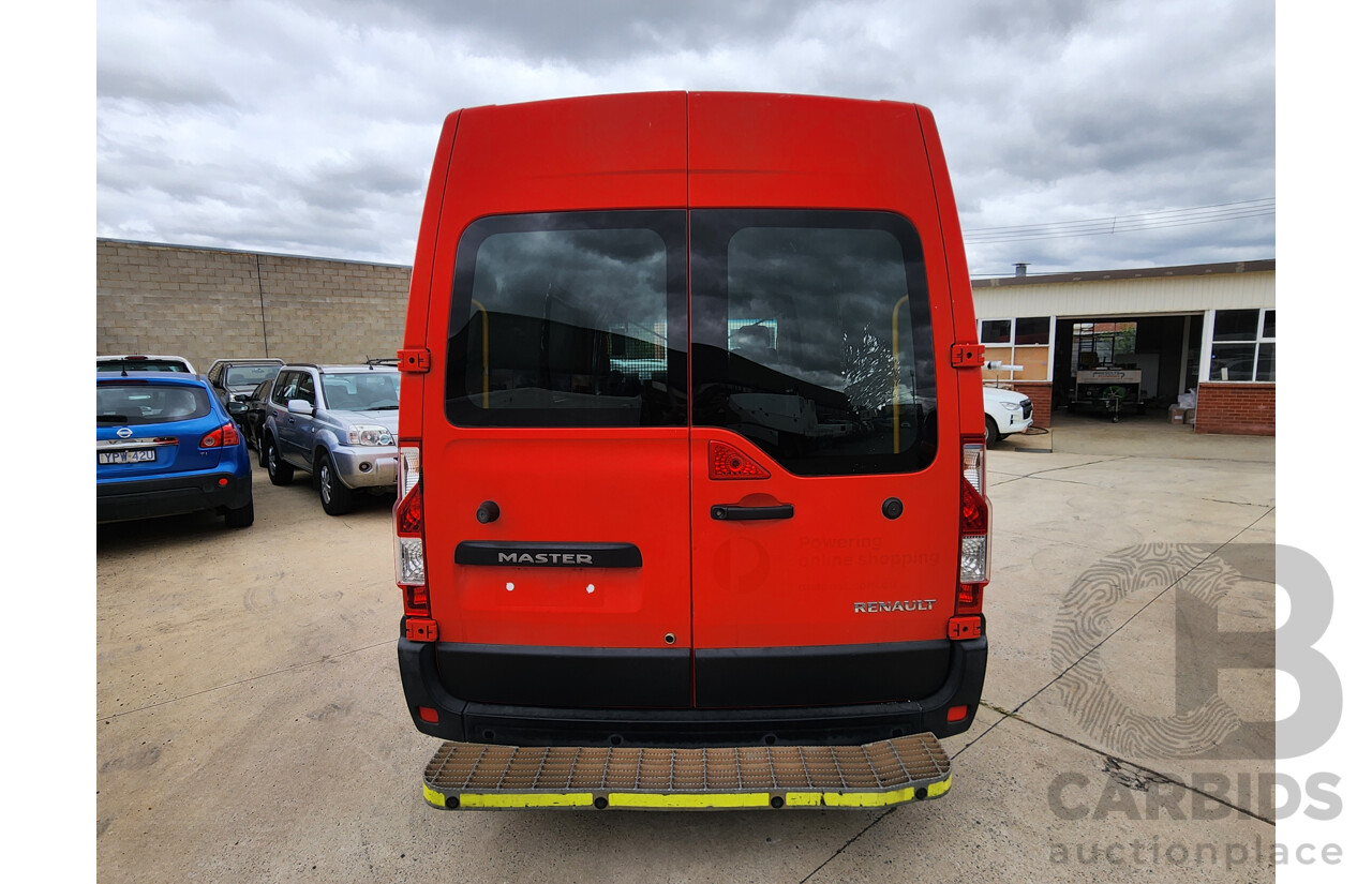 12/2013 Renault Master cargo X62 series Auto 4d Van Red 2.3L Turbo diesel