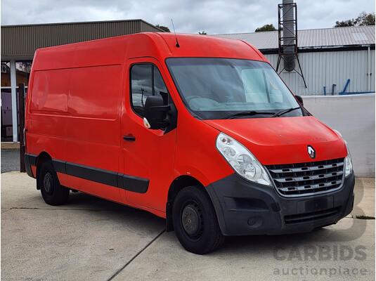 12/2013 Renault Master cargo X62 series Auto 4d Van Red 2.3L Turbo diesel