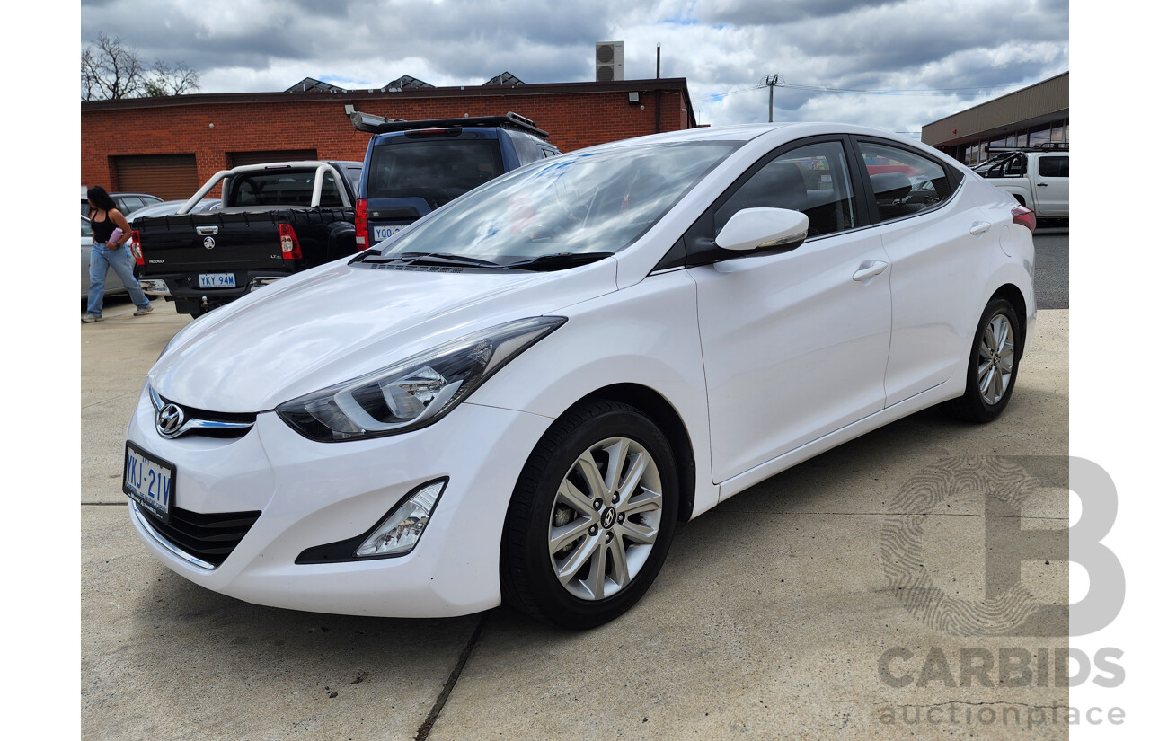 11/2014 Hyundai Elantra Trophy MD SERIES 2 (MD3) 4d Sedan White 1.8L