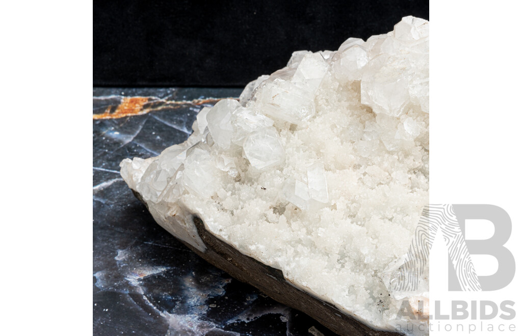 Large Quartz Crystal Cluster