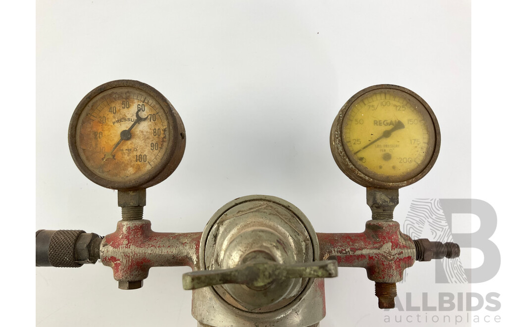 Mid Century ''Gregco'' Pneumatic Line Combination Oil and Water Extractor