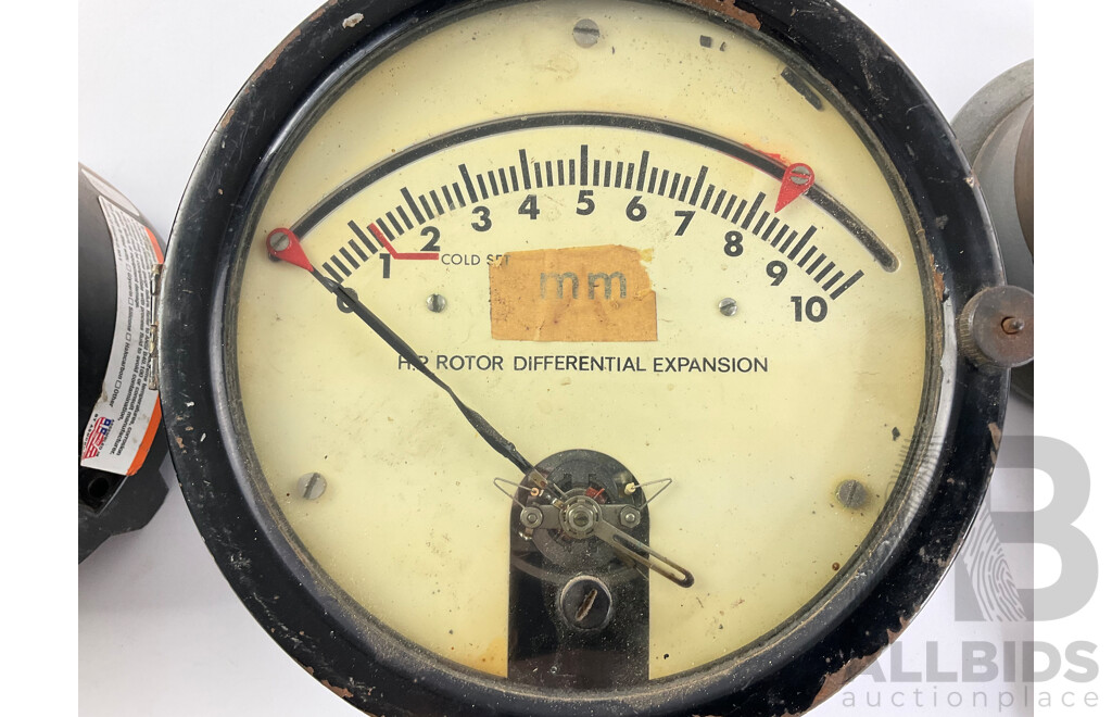Vintage Gauges Including H.P Rotor Differential Expansion, Pressure PSI/Bar and Ashcroft Duragauge Bar
