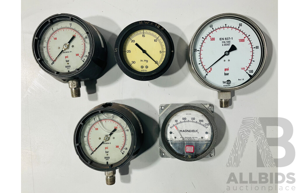 Collection of Vintage Gauges Including K.D.G Australia Vacuum, Dwyer Magnehelic, Tecsis Germany Tube & Socket, Two Wika PSI/BAR