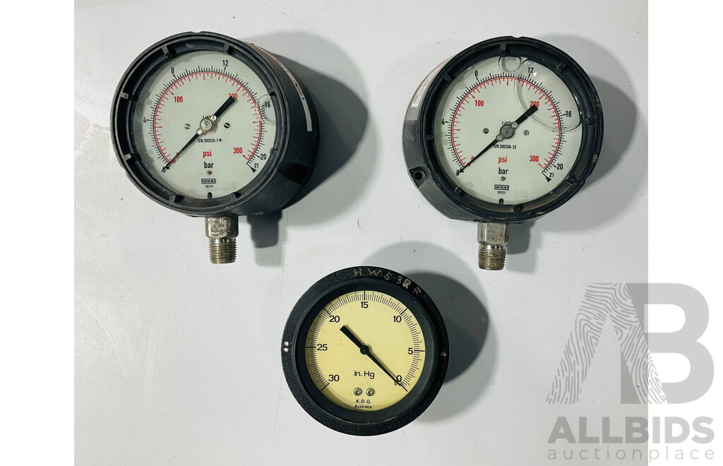 Collection of Vintage Gauges Including K.D.G Australia Vacuum, Dwyer Magnehelic, Tecsis Germany Tube & Socket, Two Wika PSI/BAR