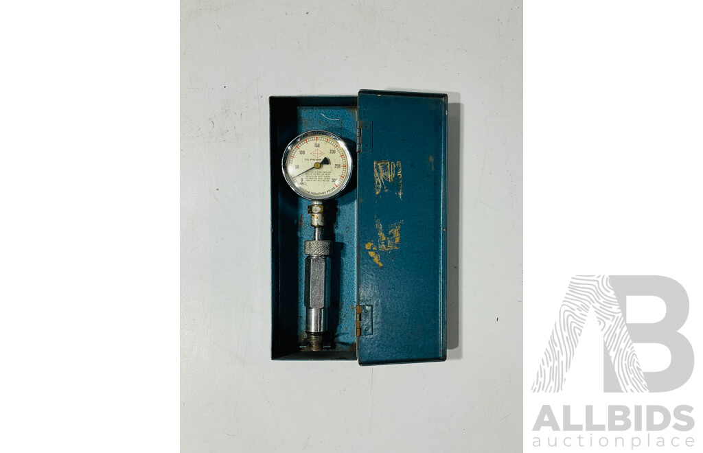 Vintage Vane Instruments Cylinder Pressure Gauge in Original Case, Ryco Oil Pressure Gauge, Jaeger Temperature Gauge
