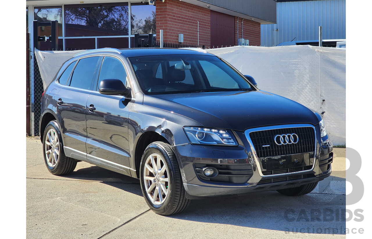 2/2012 Audi Q5 3.0 TDI Quattro 8R MY12 4d Wagon Grey 3.0L