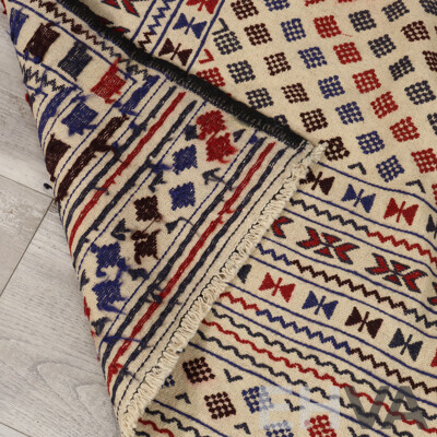 Hand Woven Persian Wool Mixed Medium Kilim Rug