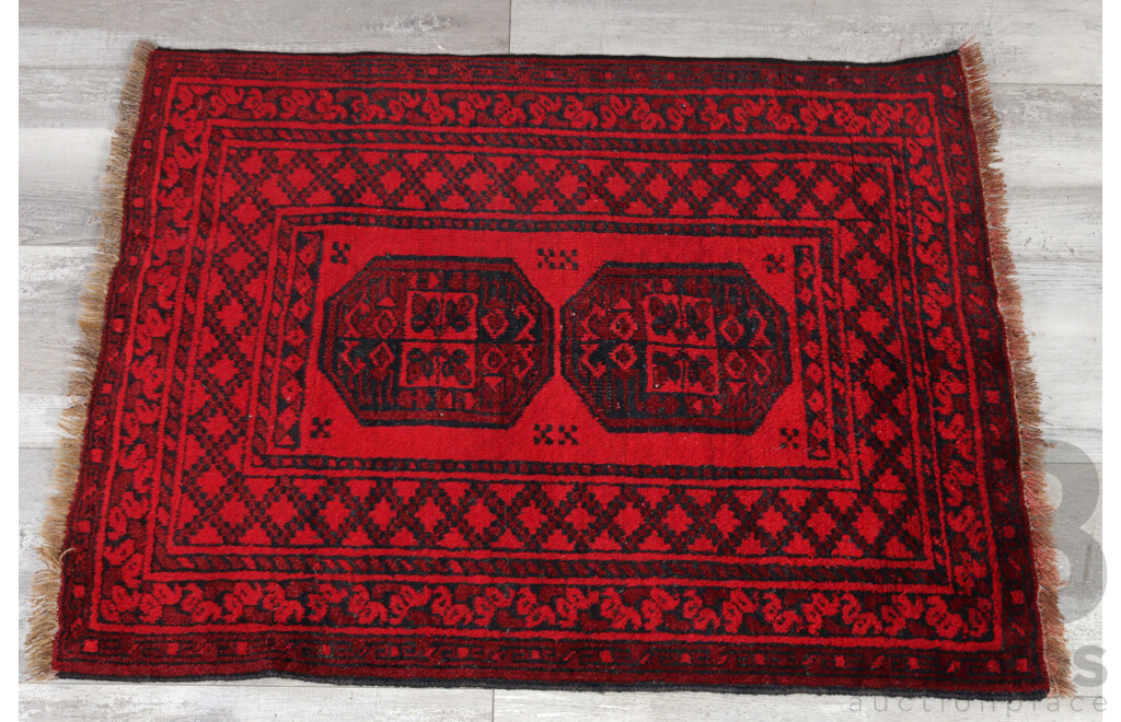 Hand Knotted Afghan Wool Rug with Classic Madder Red Colour and Elephants Foot Gul Design