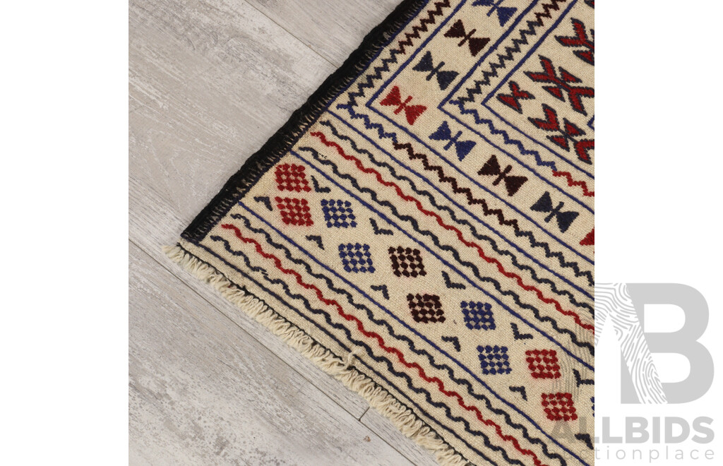 Hand Woven Persian Wool Mixed Medium Kilim Rug