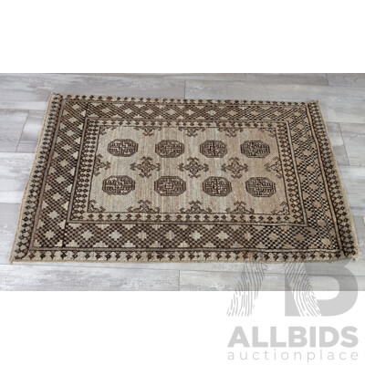 Hand Knotted Afghan Wool Rug with Muted Colour and Gul Motif
