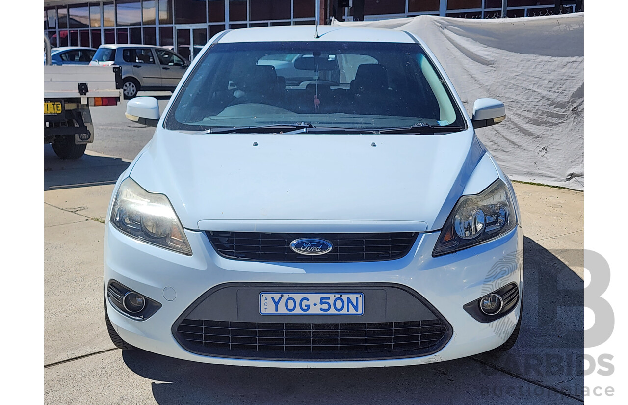 11/2010 Ford Focus Zetec LV 5d Hatchback White 2.0L