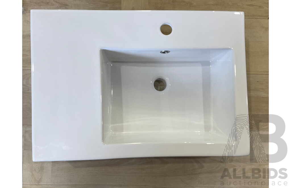 Pallet of VEROTTI  VIVO Wall Basin RHS with Left Shelf - Total in 24