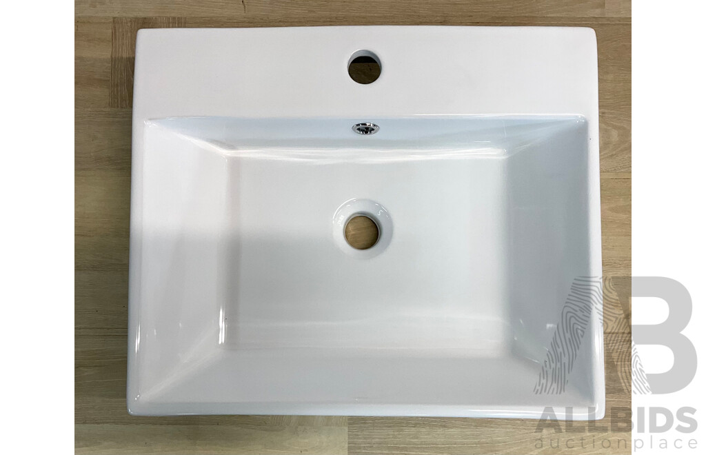 Pallet of VEROTTI  VIVO Wall / Bench Basin  - Total in 34 - Estimated Total ORP $13,500
