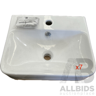 WETDESIGN LUCI LU44 Small Wall Basin - Lot of 7
