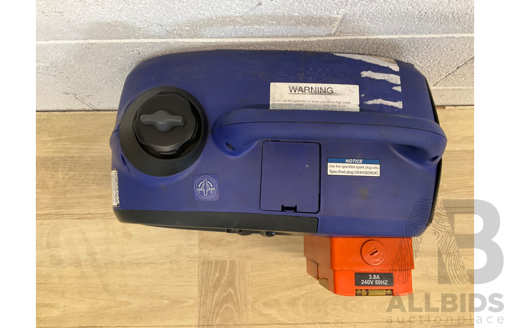 Yamaha EF1000iS Two Stroke Petrol Powered Inverter Generator