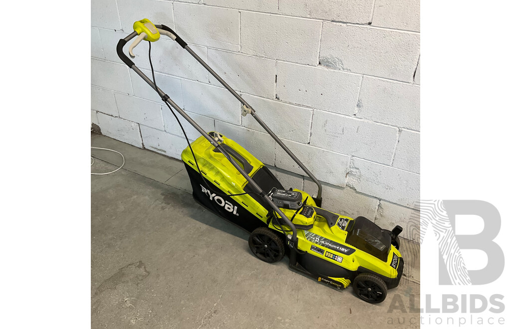 Ryobi 18V ONE+ 4.0Ah 33cm Cordless Lawn Mower