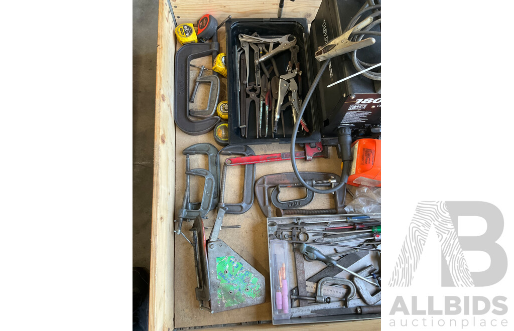 Pallet of Mixed Hardware & Tools - Mig Welder, Extension Leads, Clamps, Tape Measures, Hand Tools