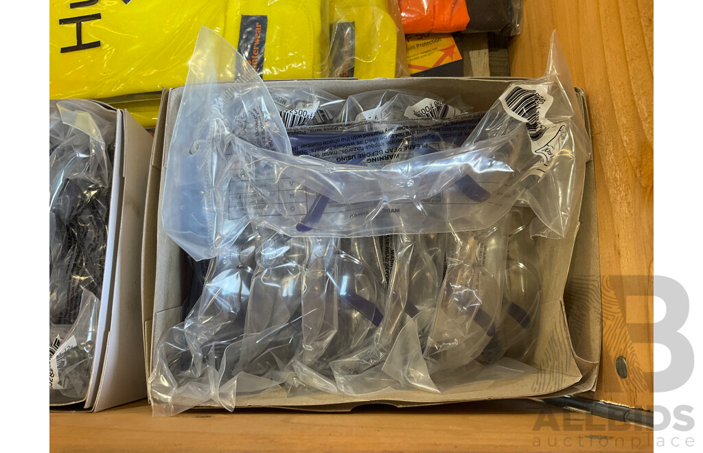Pallet of PPE - Bisley & Hard Yakka Work Clothing, Safety Glasses (x24), Jerry Cans 5L (x3), 10L (x2), 20L (x2)