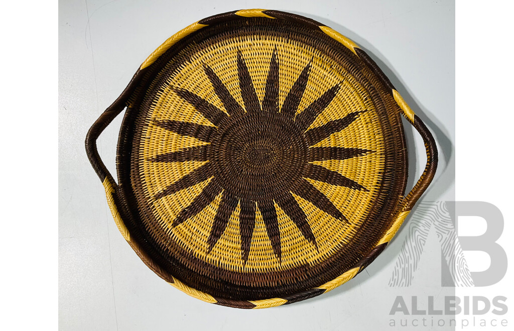 Wonderful Vintage Hand Woven Buka Basket, Papua New Guinea, 42 x 42 cm (diameter Across)