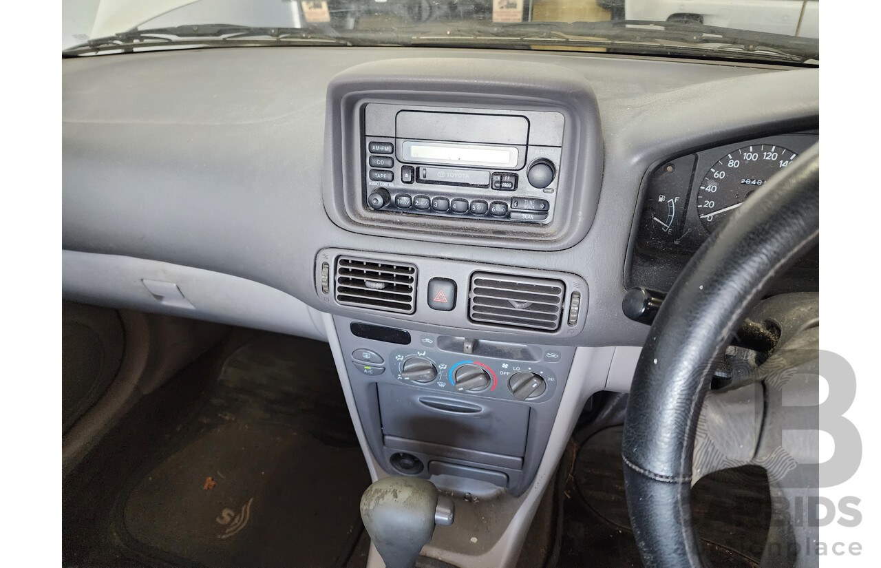 2/2001 Toyota Corolla Ascent AE112R 4d Sedan White 1.8L