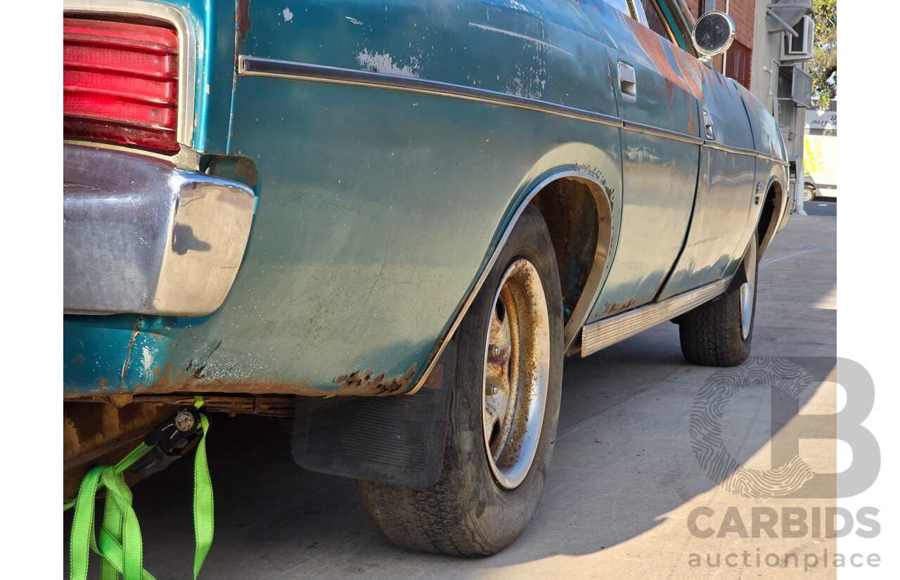 9/1976 Chrysler Valiant VK Regal 4d Sedan Crystal Turquoise V8 5.2L