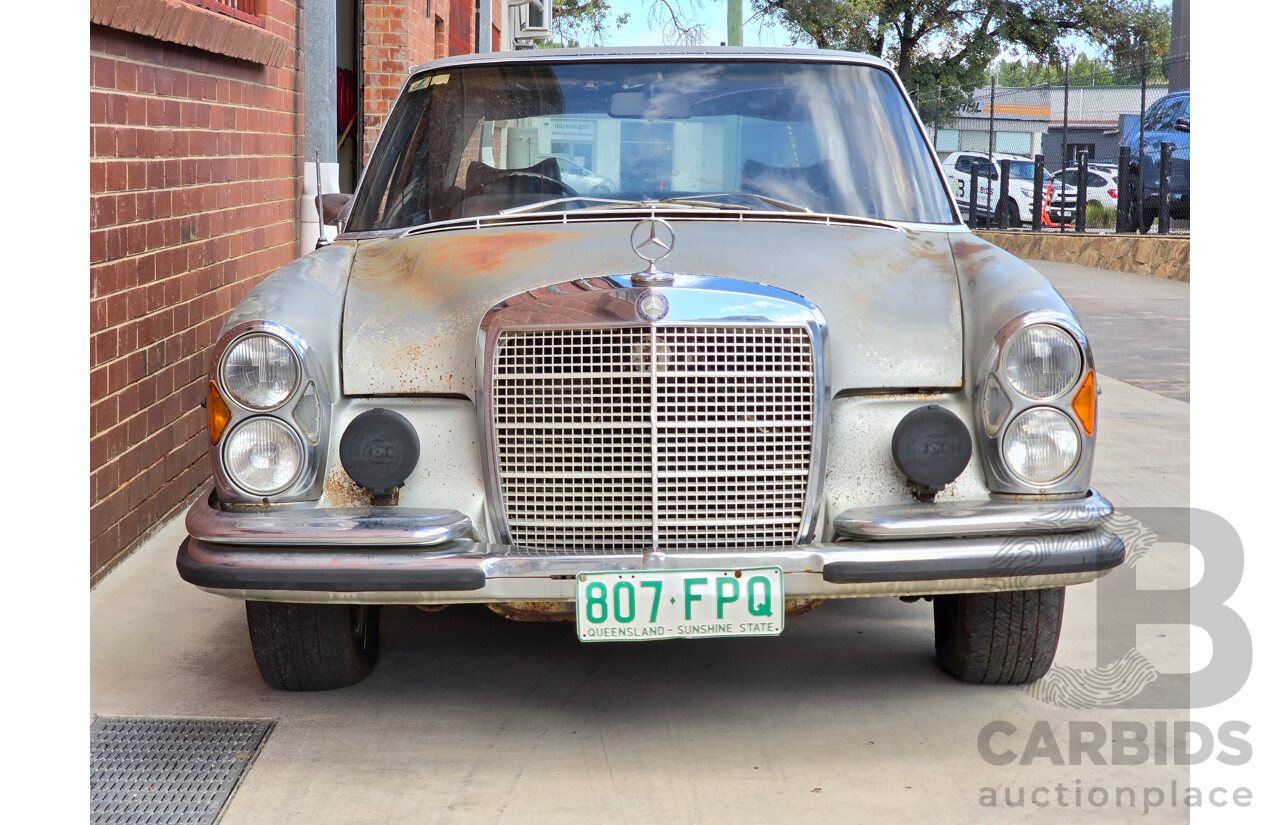 11/1971 Mercedes Benz 280SE 3.5 W108 4d Sedan Silver V8 3.5L