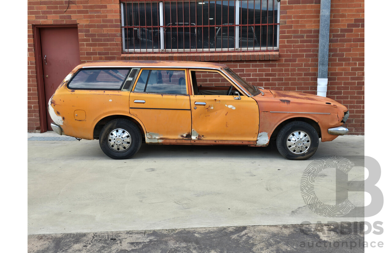 7/1974 Datsun 180B GX P610 4d Wagon Orange 1.8L