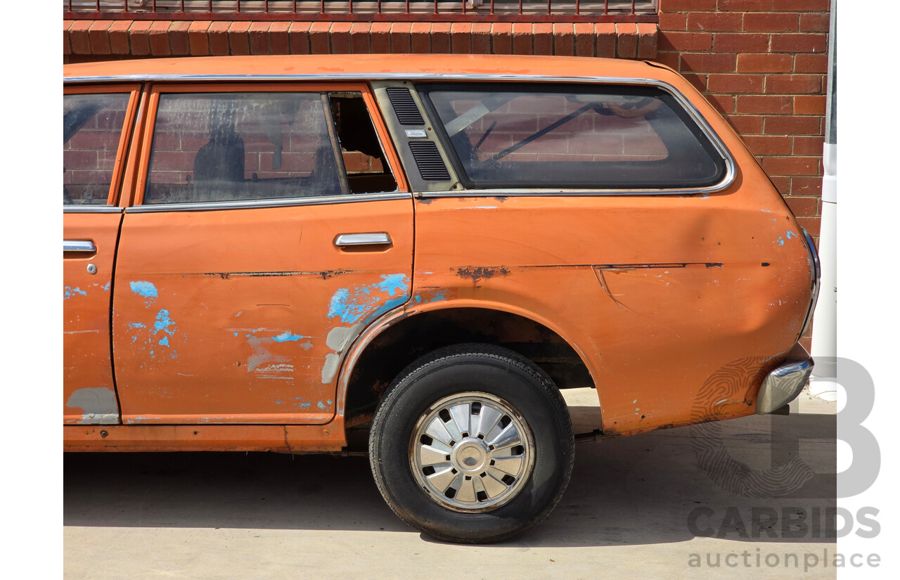 7/1974 Datsun 180B GX P610 4d Wagon Orange 1.8L