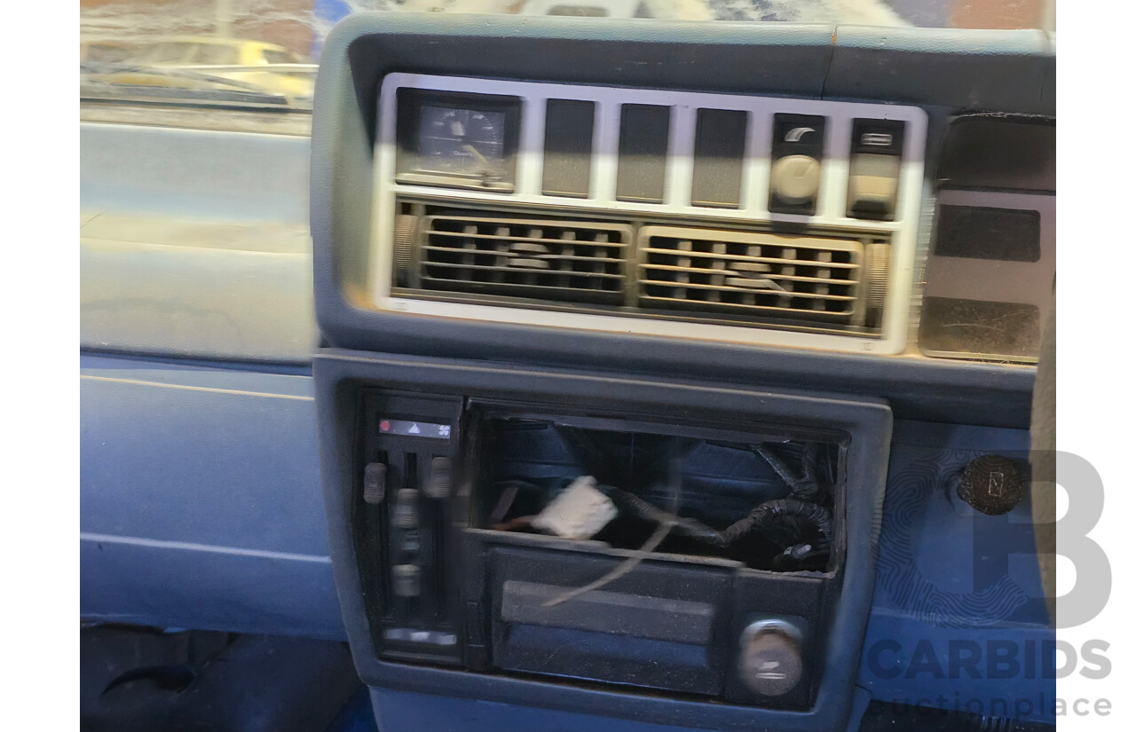 6/1979 Holden VB Commodore 4d Sedan White 3.3L