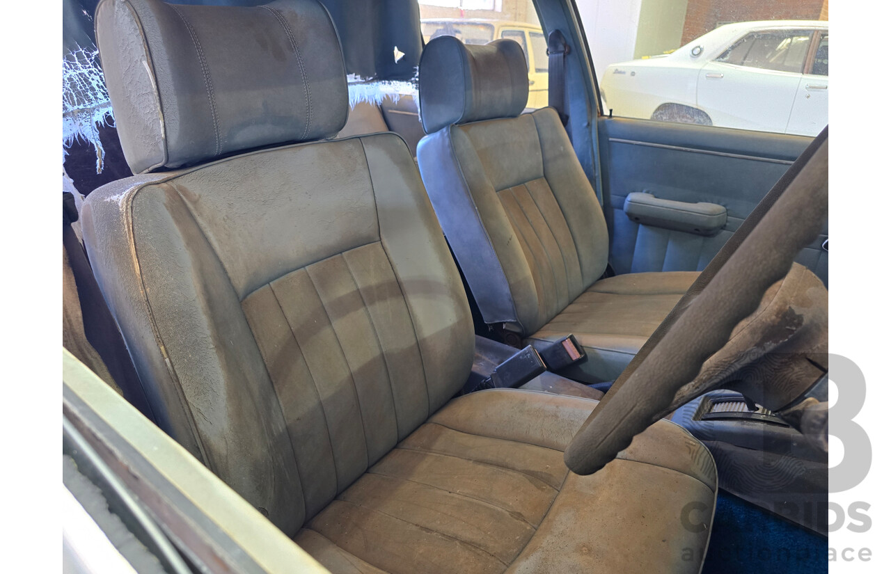 6/1979 Holden VB Commodore 4d Sedan White 3.3L