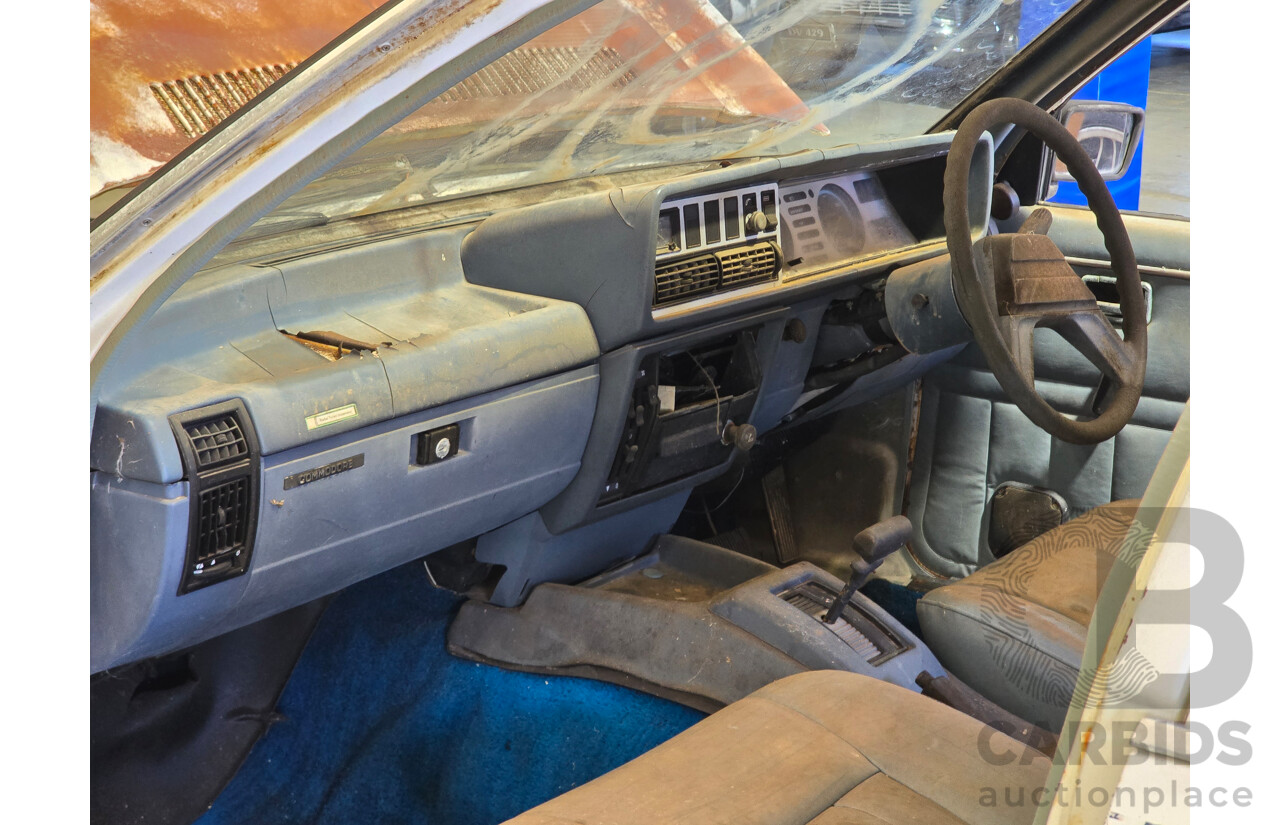 6/1979 Holden VB Commodore 4d Sedan White 3.3L