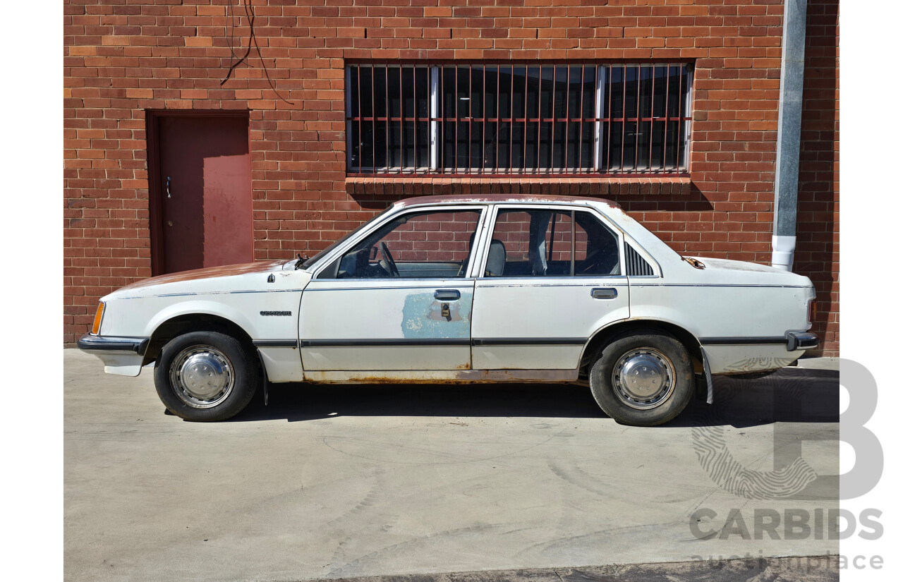 6/1979 Holden VB Commodore 4d Sedan White 3.3L