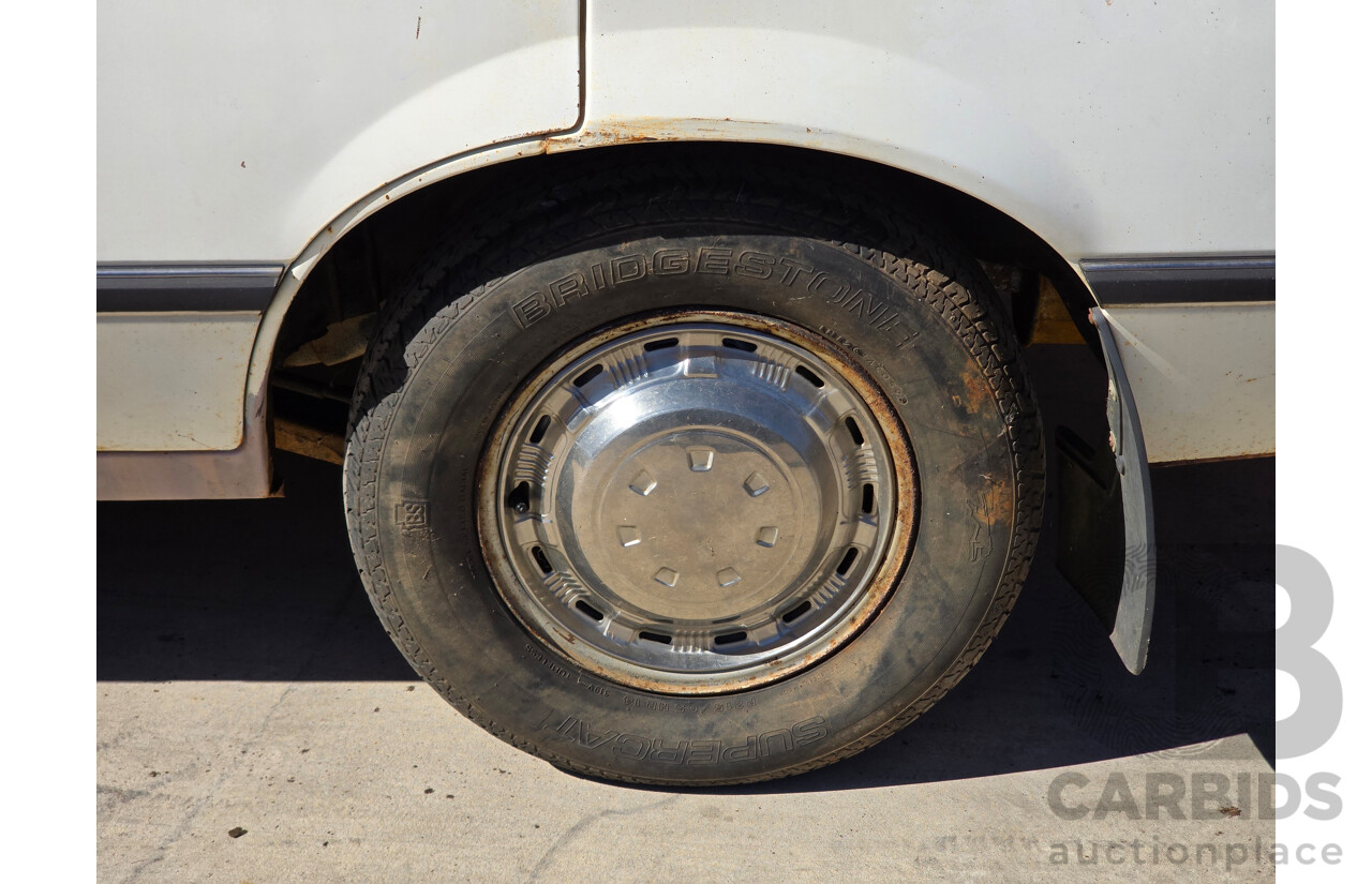 6/1979 Holden VB Commodore 4d Sedan White 3.3L