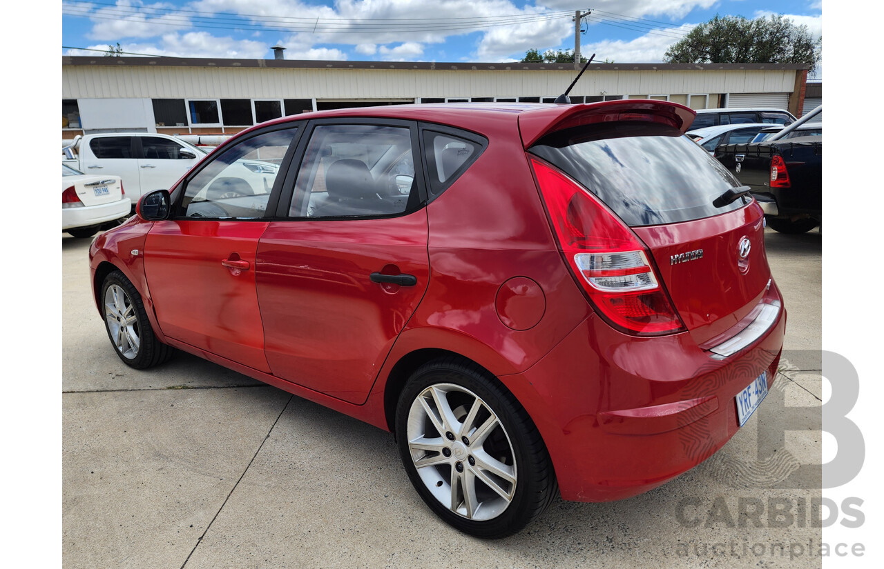 3/2012 Hyundai i30 SX FD MY12 5d Hatchback Red 2.0L